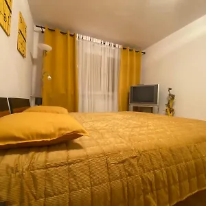 2-pokojowe Mieszkanie Ul. Zlota , Warszawa Polska