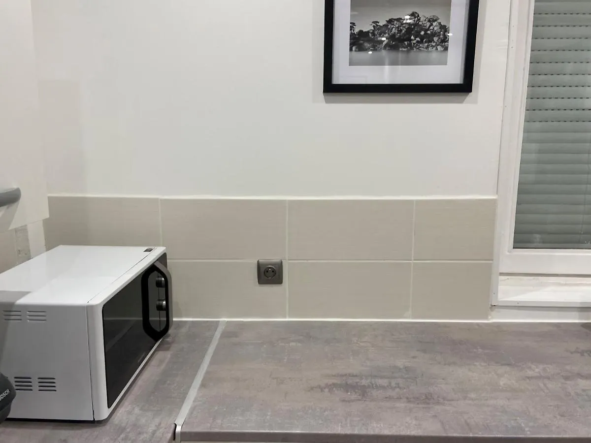 Apartament La Galerie, Proche Aeroport Tillé 0*,  Francja